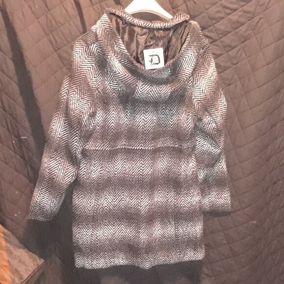 DOLLHOUSE  OUTERWEAR  ULTIMATE  PEACOAT ( BRAND NEW !!!!!!!! ) - Picture 4 of 5